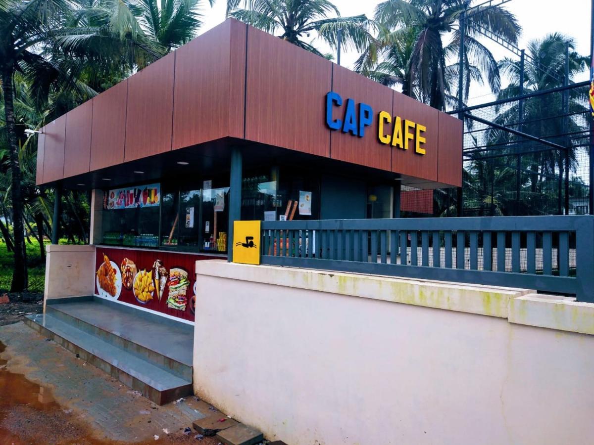 Cap Sports Center Hotel Nileshwar Bagian luar foto